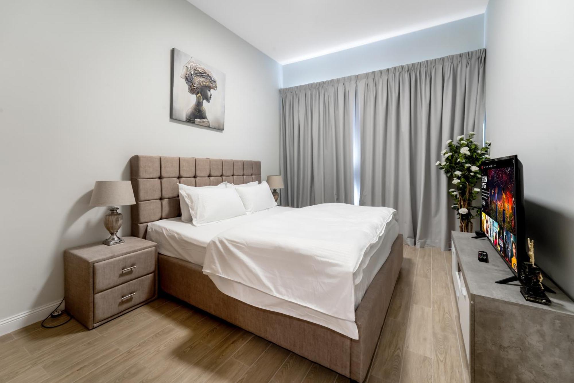 Chic 1 Bedroom With Port Views Dubai